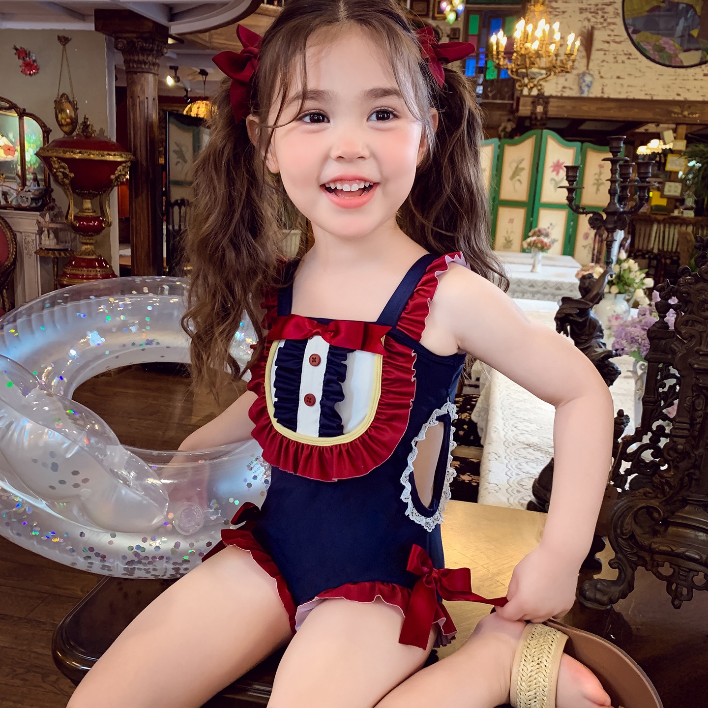 女童游泳衣小女孩沙滩度假泳装