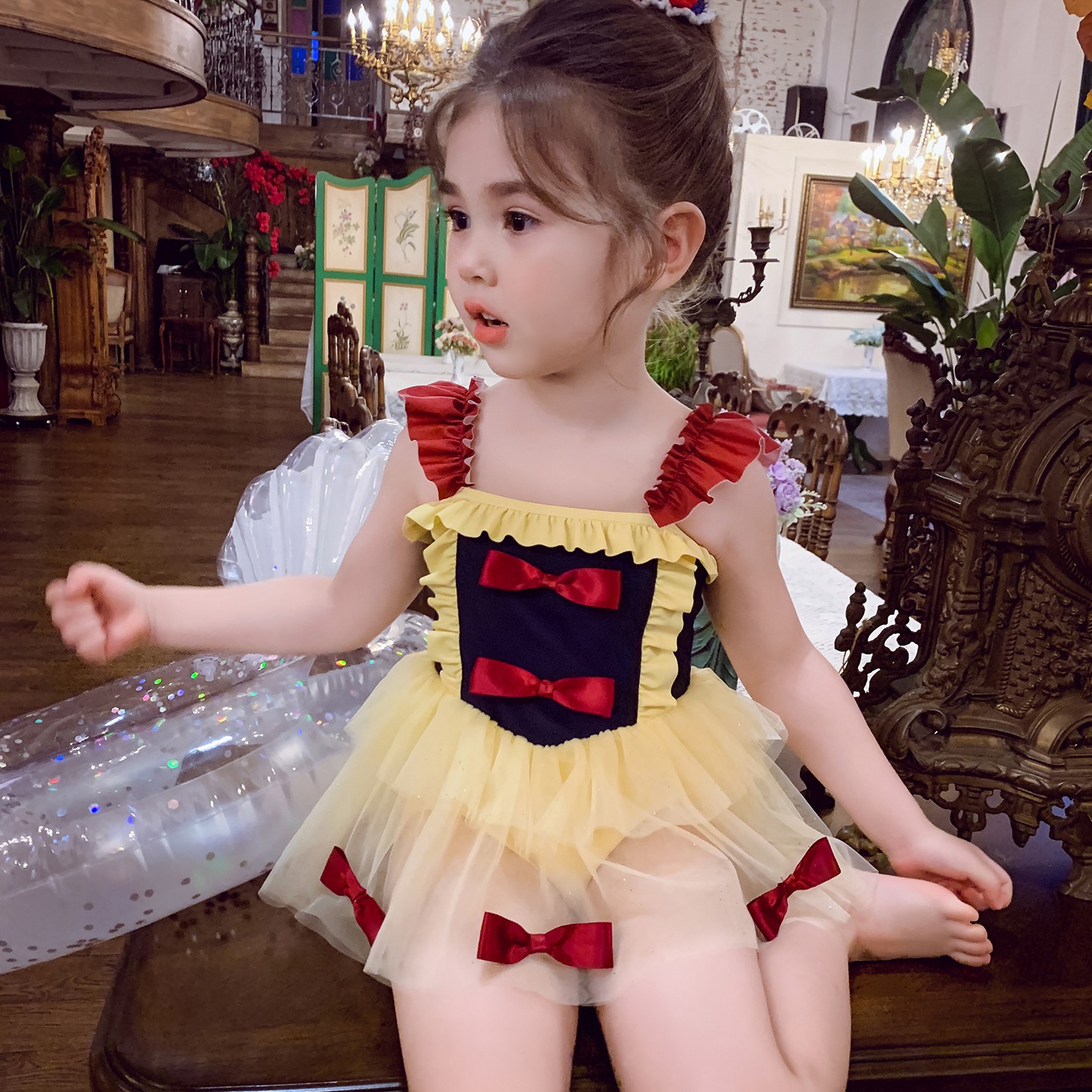 女童游泳衣夏装2025新款韩版网纱三角连体泳衣小女孩度假公主泳装