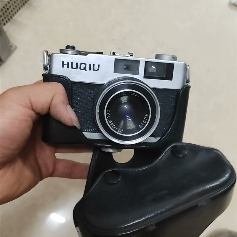 议价虎丘照相机.老式照相机.品相嘎嘎好,特别重.功能不保.当