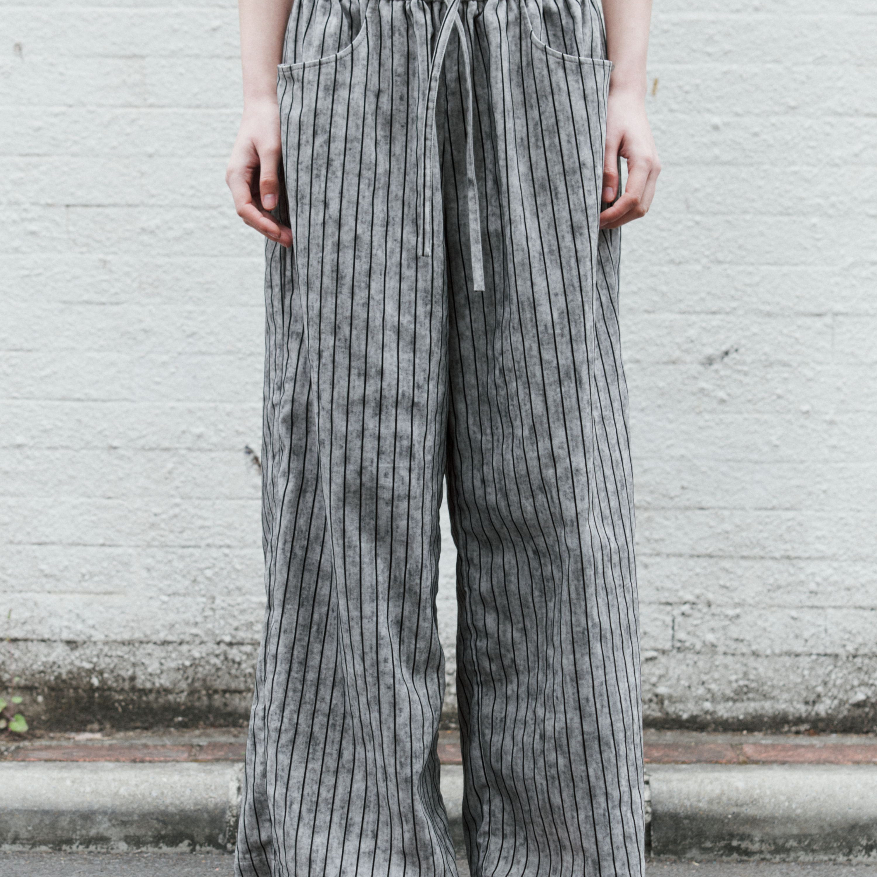 Fist to Fist  涤纶混纺  定染做旧立体条绒松紧腰长裤FK0025