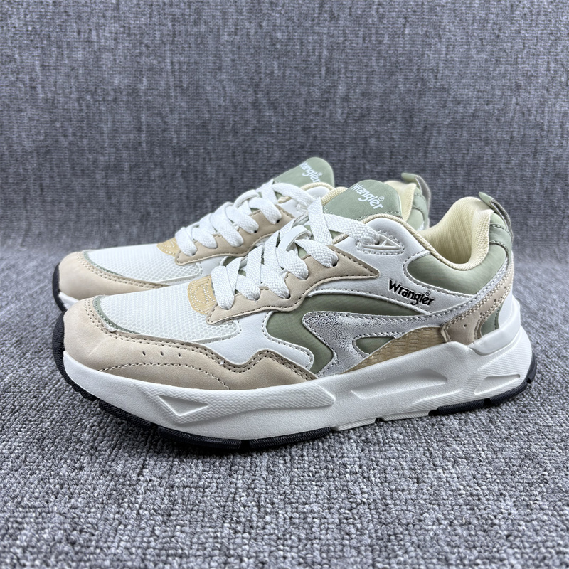 威格wrangler女透气运动跑步鞋