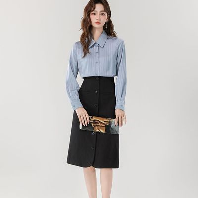 秋季气质浅蓝色条纹衬衫拼接a字裙女大码高级感通勤假两件连衣裙