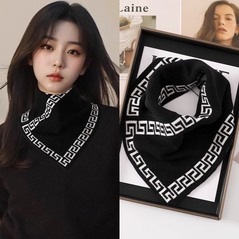 围脖新款尚时绒布秋冬季护颈韩版防寒百搭脖套保暖气质三角围巾