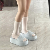 简约奶油fufu沙滩海边5CM踩屎感松糕拖鞋 奶蓝色厚底拖鞋 女夏季 女