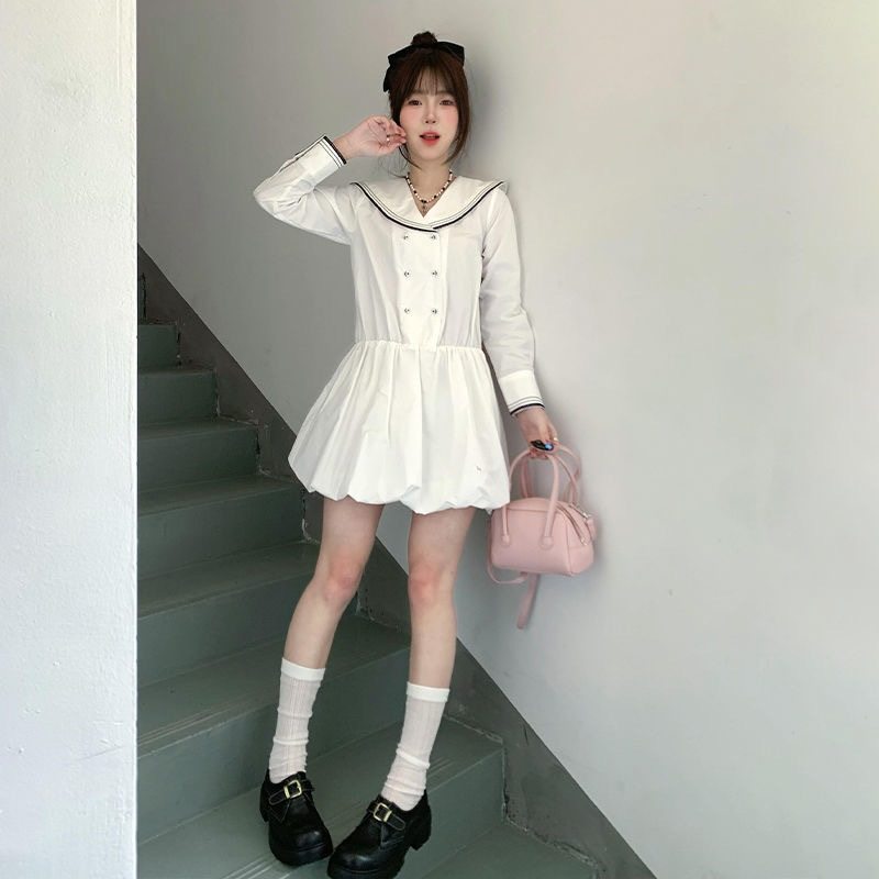 法式复古海军领长袖连衣裙女秋季新款白色短款收腰显瘦花苞裙