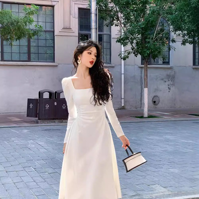 早秋法式方领长袖连衣裙女