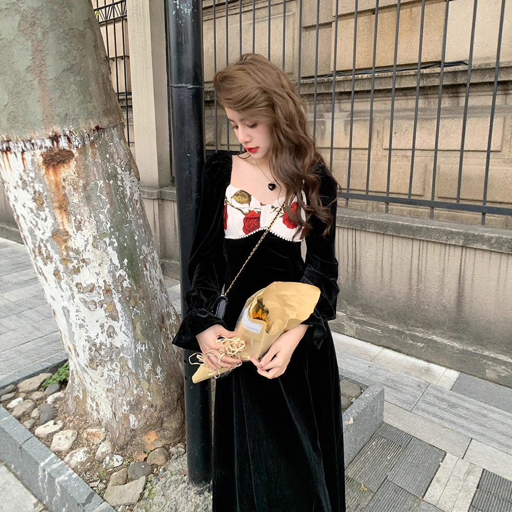 法式秋冬黑色绒连衣裙女赫本收腰显瘦温柔风气质复古礼服长