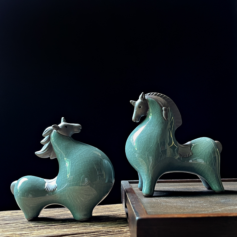 陶瓷唐马摆件小号招财客厅玄关酒柜桌面装饰品办公桌生肖龙马摆设