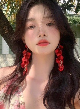 复古度假风红色花瓣耳环女韩式气质高级感春夏花朵个性氛围感耳饰