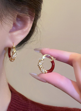 安可拉红色耳环女2025年新款耳圈独特耳饰小众设计高级感耳钉耳扣