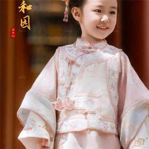 【官方推荐】清朝中国风格格服