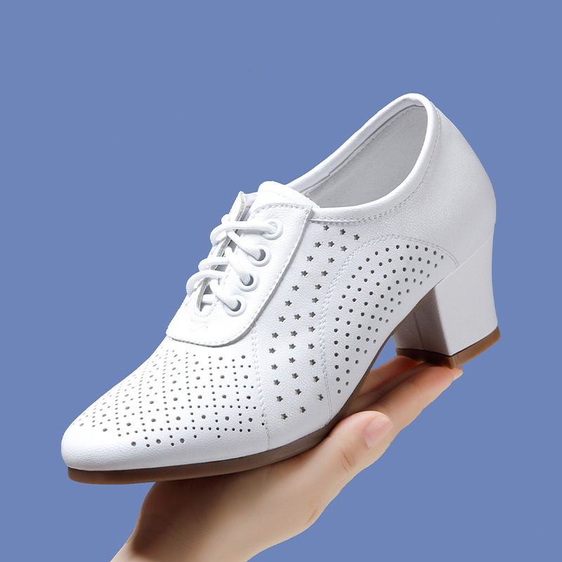 真皮中高跟软底水兵舞拉丁舞鞋