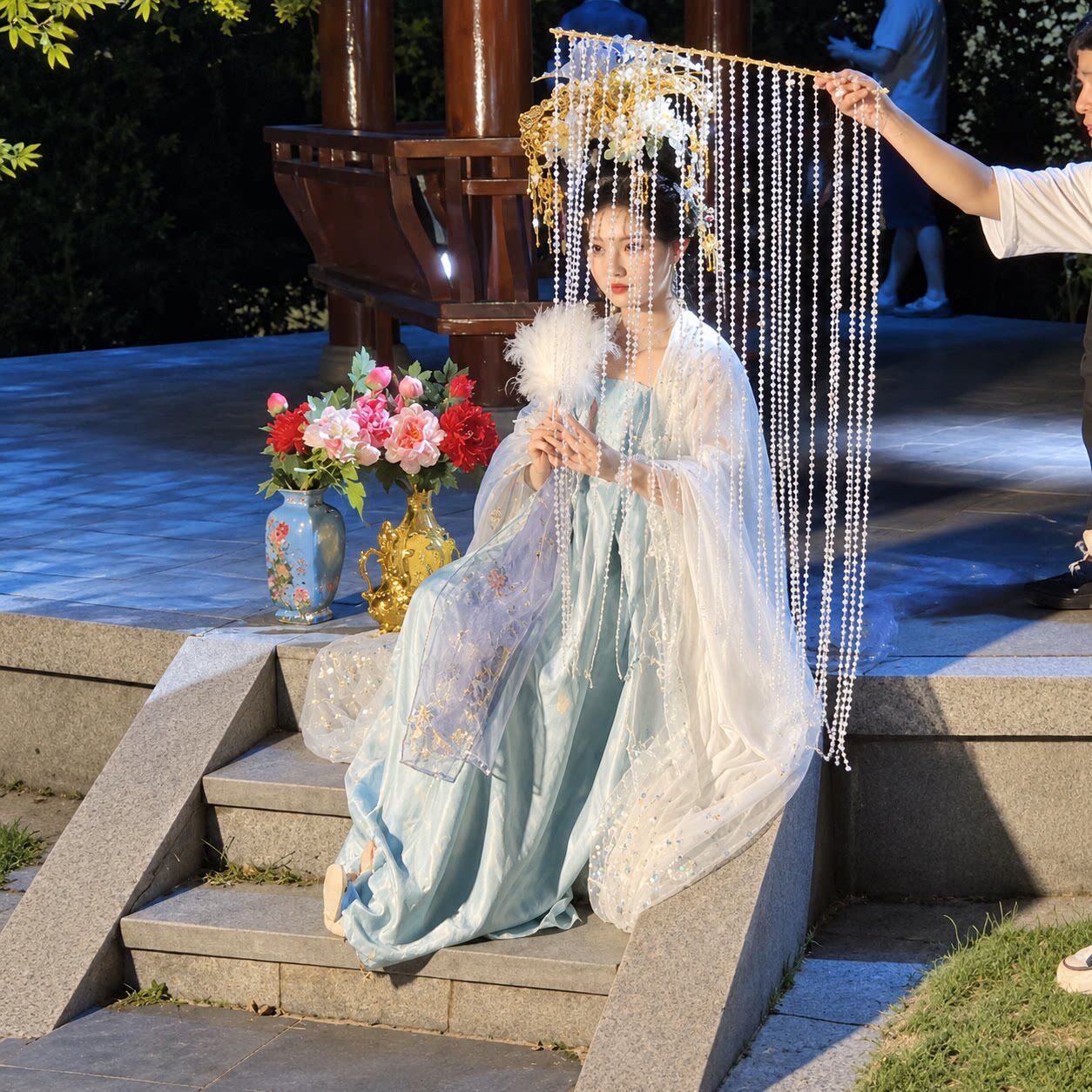 古风珍珠流苏门帘汉服拍照道具手持珠帘影楼写真背景水晶串珠幕布