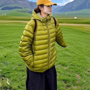 临典草绿色排骨羽绒服女2025新款冬季户外轻薄小个子棉服内胆外套