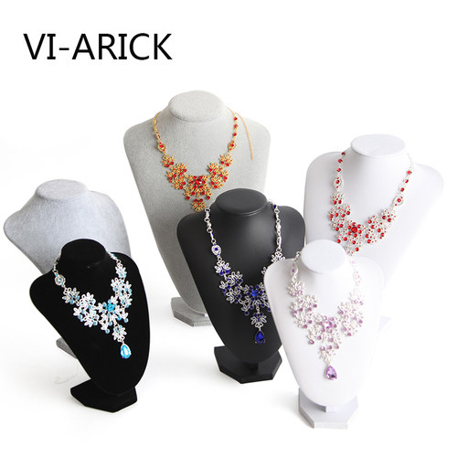 vi-arick绒布项链首饰人像模特