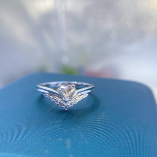 50分心形钻石戒指18K金戒托空托定制au750一克拉莫桑钻戒指镶嵌女