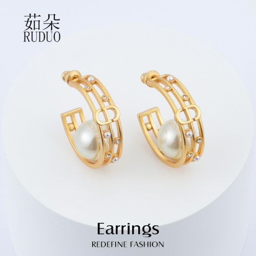 CD字母珍珠耳环女轻奢ins