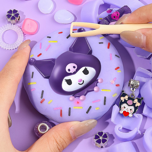 库洛米刮肥皂寻宝手链盲盒玩具