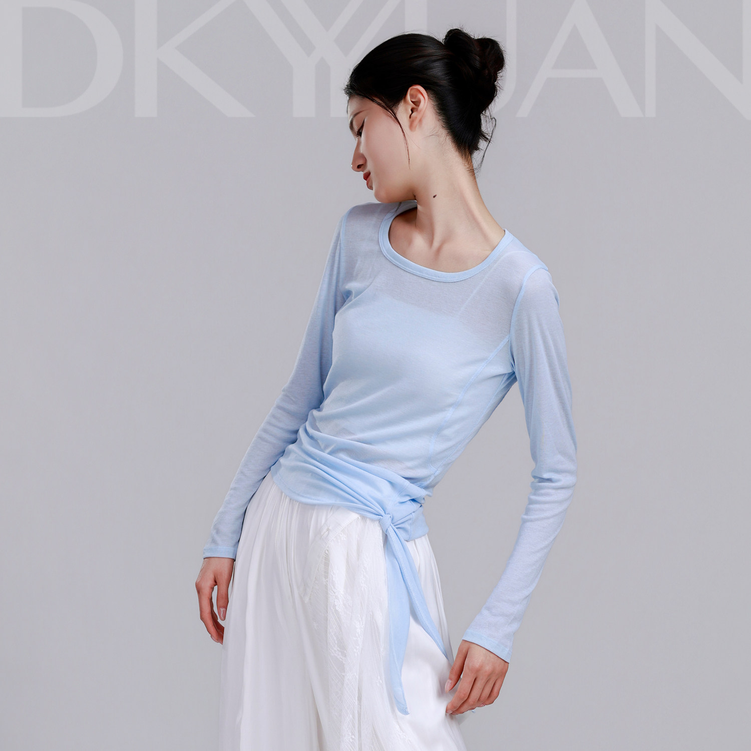 豆蔻依缘现代舞舞蹈服长袖上衣修身显瘦日常可穿练功服形体演出服图片