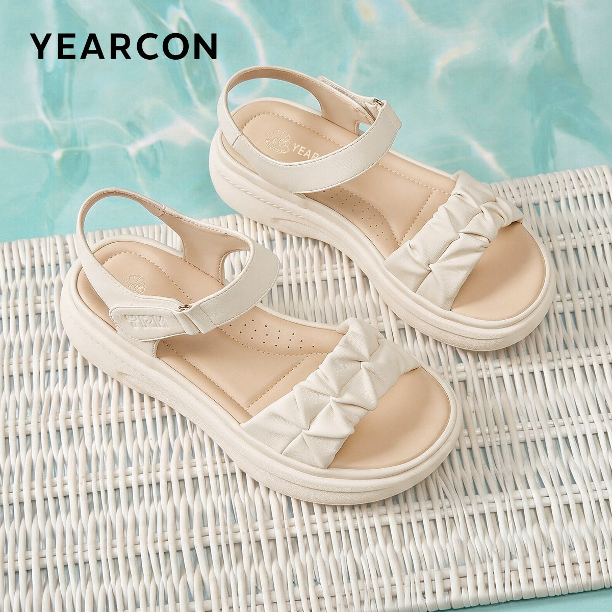 意尔康厚底凉鞋女2026新款夏季休闲上班舒适平底不累脚妈妈鞋外穿