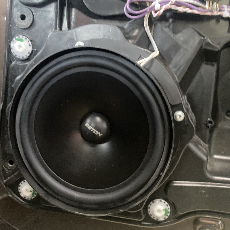 适用大众途锐汽车音响改装德国进口8寸伊顿高中低音套装重音喇叭