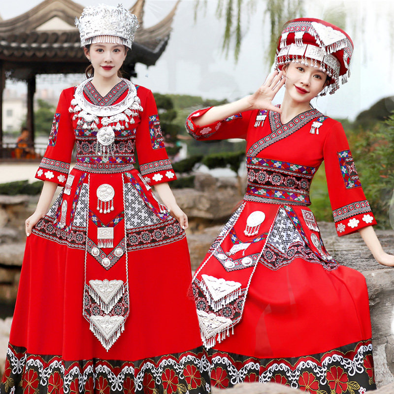少数民族服装女贵州苗寨苗家衣服彝族舞蹈服土家族演出服苗族服饰 - 实物图