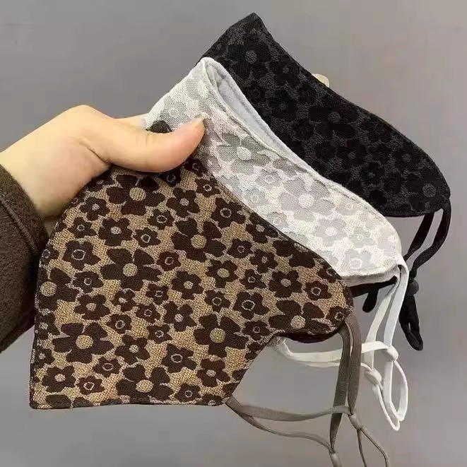 高端绸缎小碎花保暖口罩女秋冬季防风防寒时尚气质骑车遮脸面罩潮