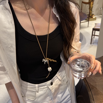 十里间【皮质小马】毛衣链