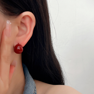 十里间【红豌豆】甜美小清新秋冬新款耳钉百搭少女耳环