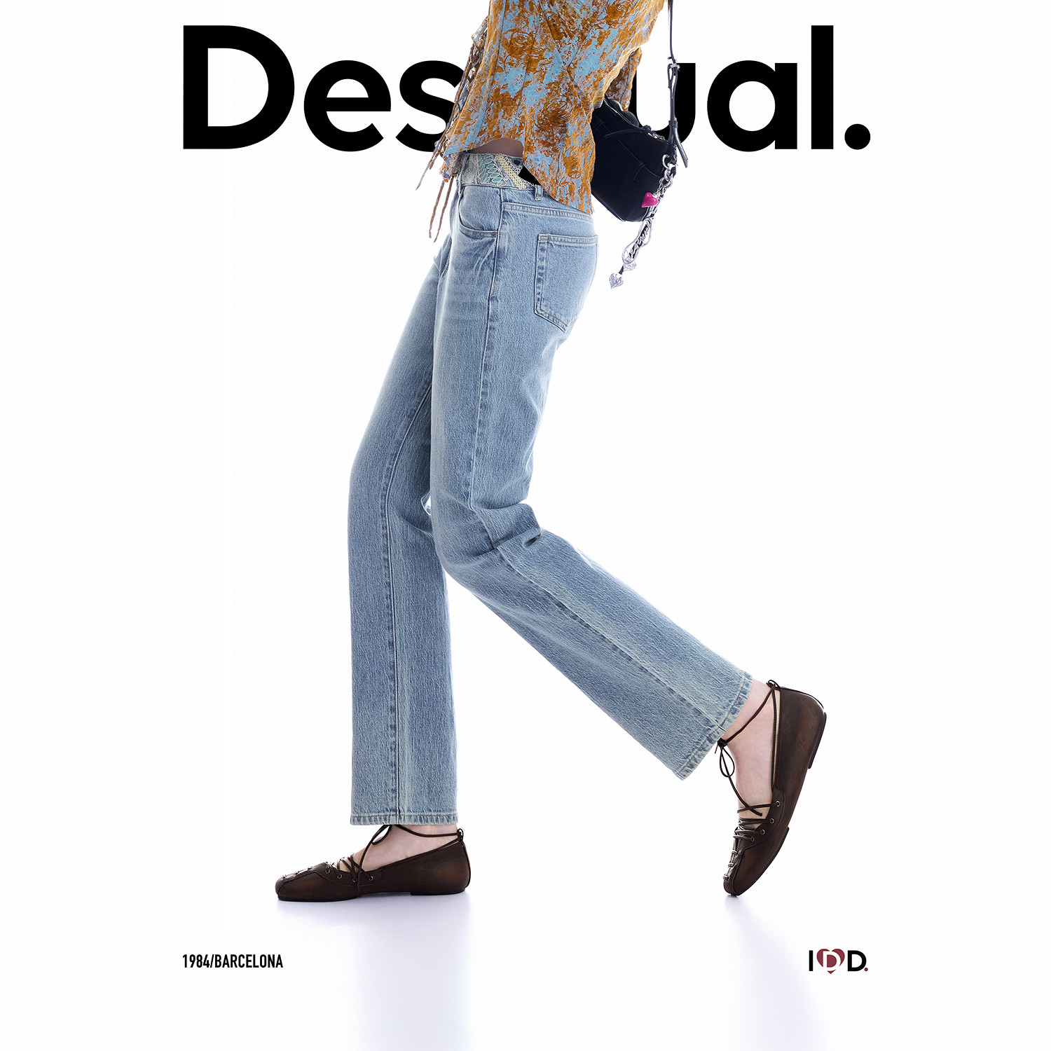 Desigual26秋冬新品玫瑰刺绣水洗高腰九分直筒女式牛仔裤
