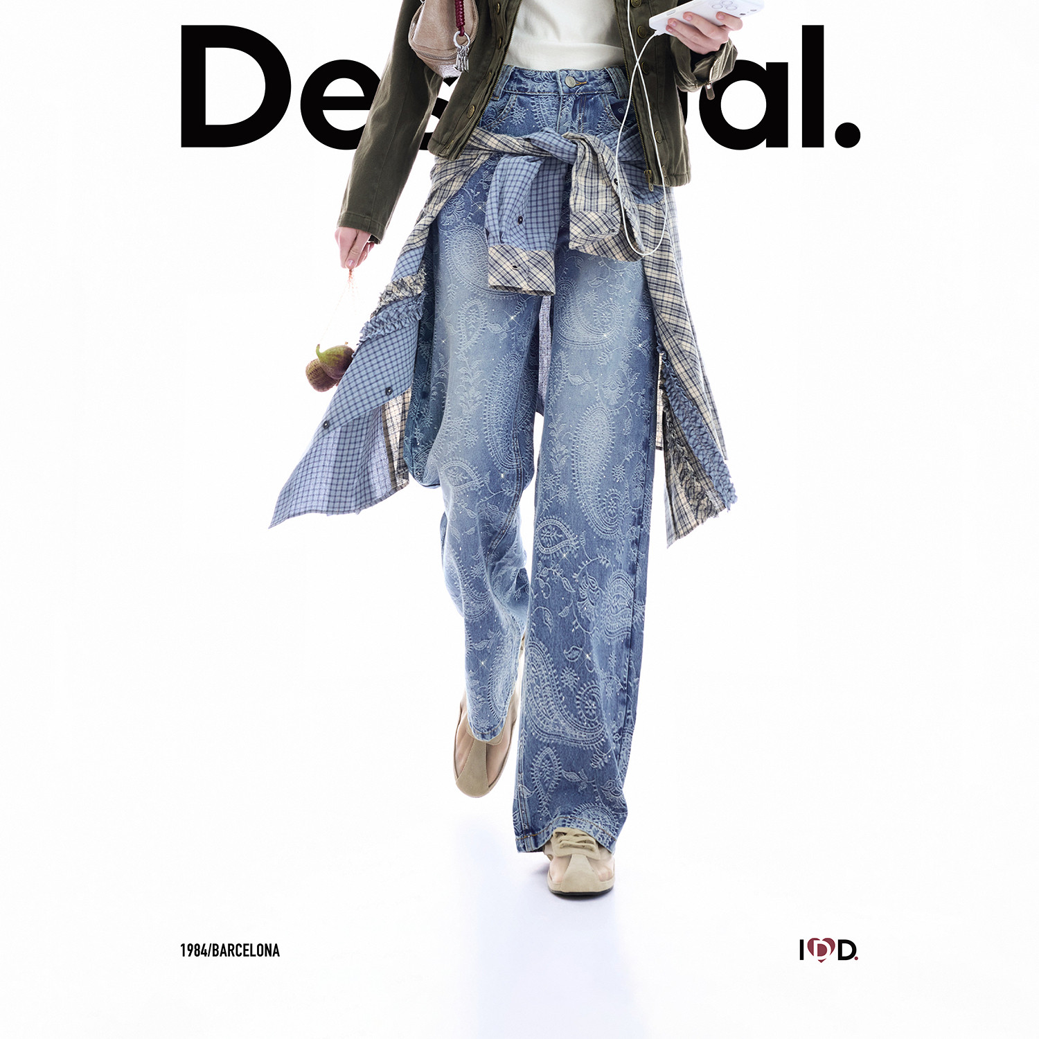 Desigual26秋冬新品牛仔提花烫钻爱心贴布绣女式牛仔裤