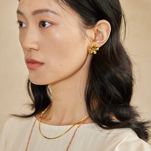 说话公园花骨朵耳钉925银镀金中空轻vintage复古小众25春夏新品