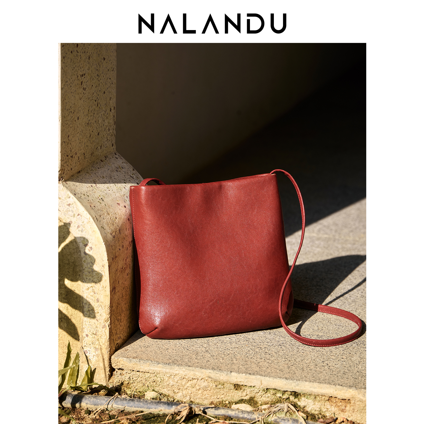 纳兰杜2025新款轻复古水桶包百搭设计感真皮单肩包百搭通勤斜挎包