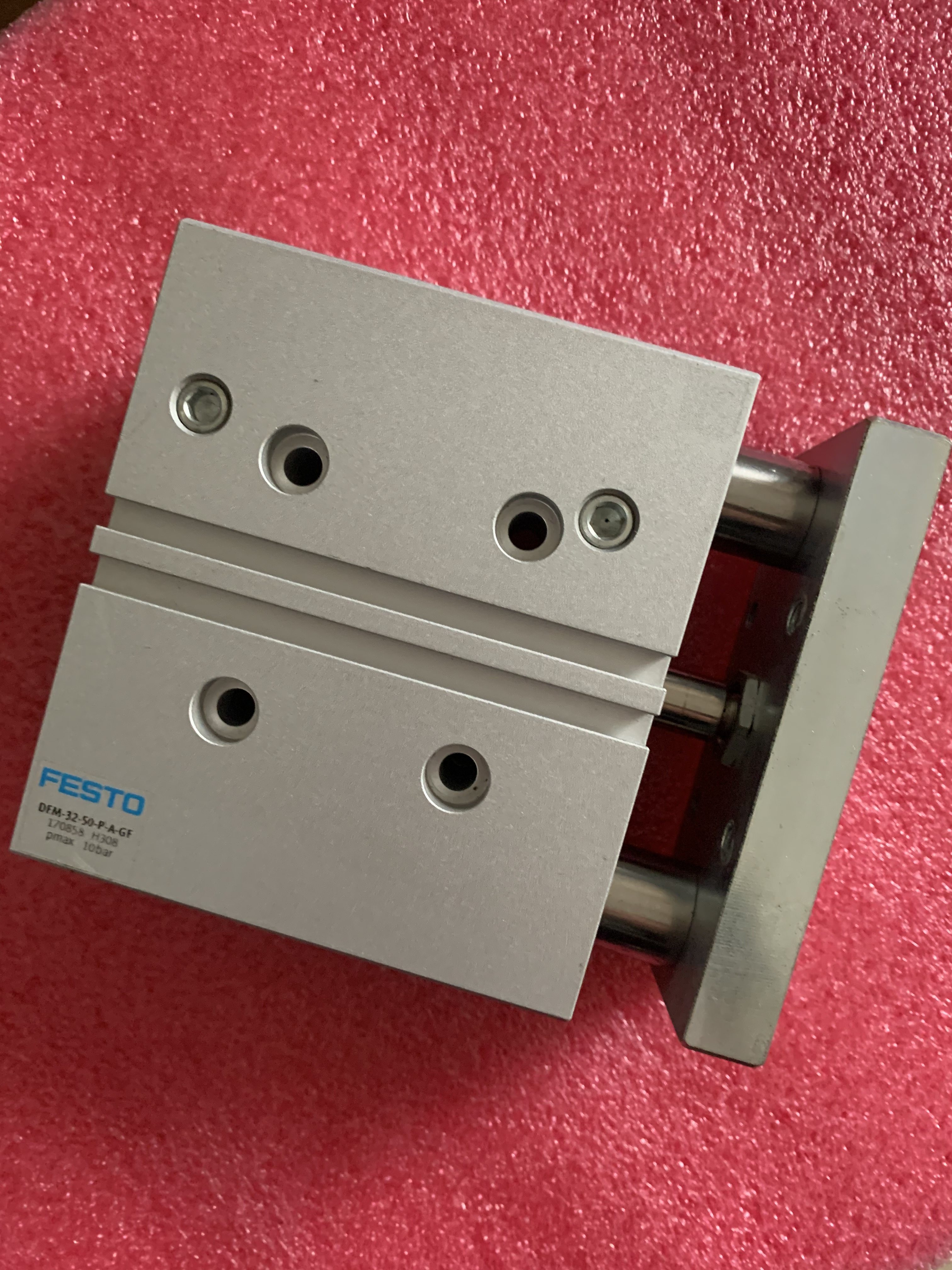 现货原装festo费斯托导向气缸dfm-32-20-p-a-kf 170929正品 秒发