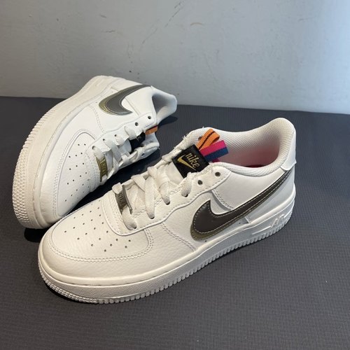 NIKE/耐克AIR FORCE 1 GS女子低帮欧若风休闲板鞋 DH9595-001