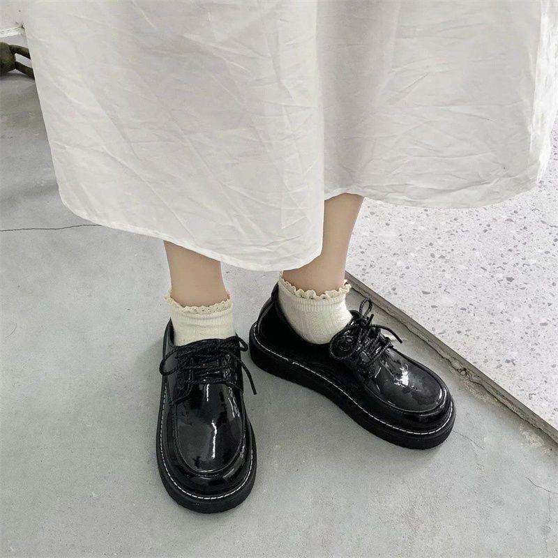 鞋子女学生韩版系带平底平跟小皮鞋女英伦风单鞋女春秋初中生女鞋