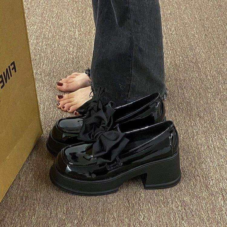 小皮鞋女英伦风2025新款春季蝴蝶结大头鞋厚底配裙子复古乐福单鞋