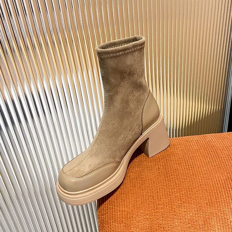 法式粗跟绒面短靴女秋冬新款气质高跟女鞋显瘦马丁靴瘦瘦靴子