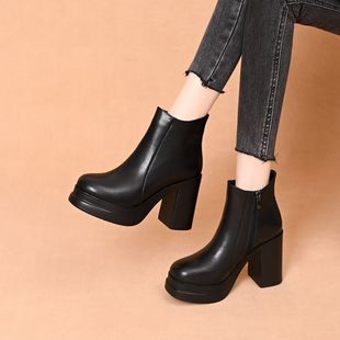 防水台黑色高跟鞋女秋冬季年新款短靴冬天鞋子加绒粗跟马丁靴