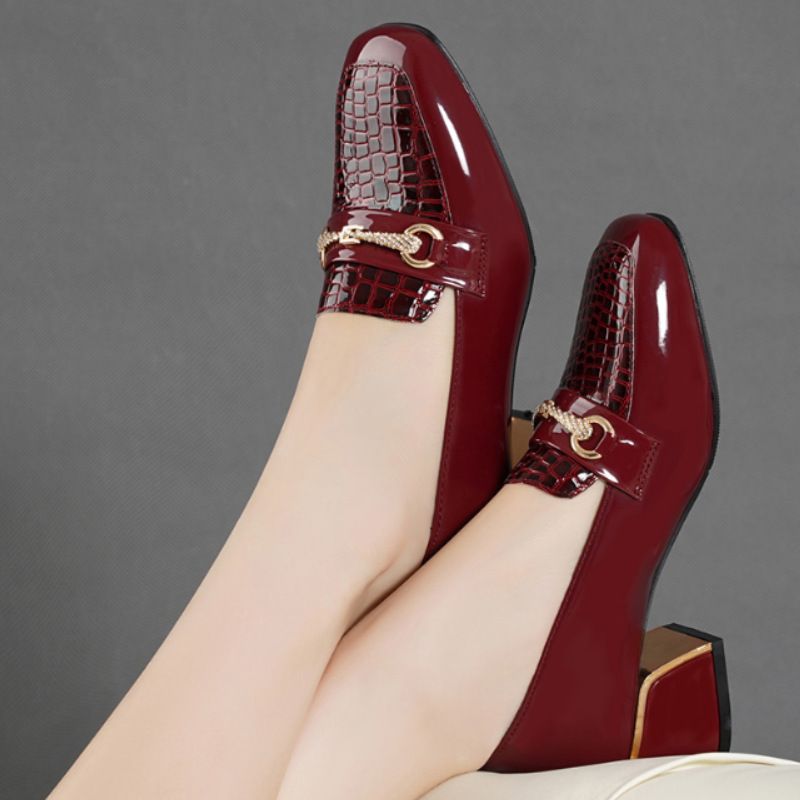 真皮乐福鞋女粗跟春秋2025新款裸色女士漆皮皮鞋高跟鞋配裙子单鞋
