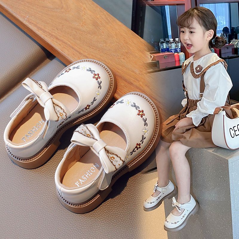 女童春秋季新款小皮鞋儿童软底防滑韩版复古单鞋中大童公主鞋