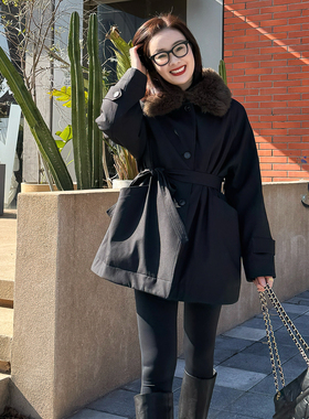 T井姐妹【冷空气】设计感中空纱宽松毛领鹅绒服ERF2512-89351