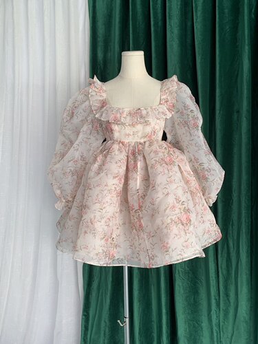 小众sk原单 方领欧根纱灯笼袖粉花在逃公主礼服裙收腰迷你蓬蓬裙
