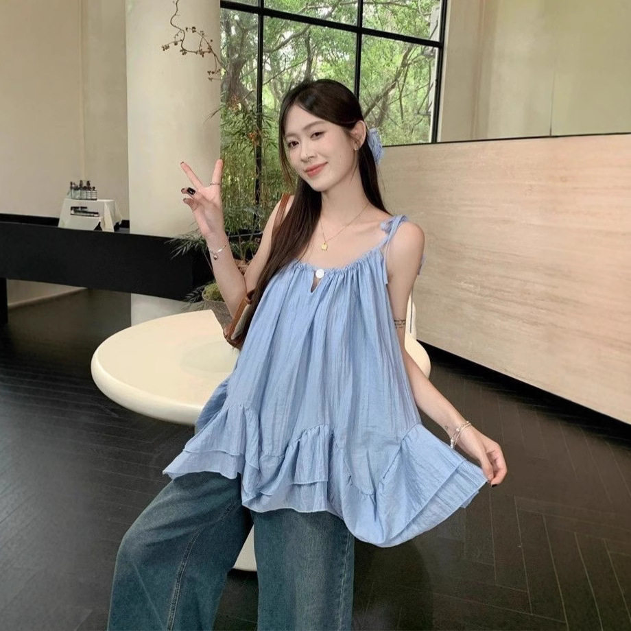 小清新蓝色荷叶边宽松吊带背心女夏季海边穿搭度假风温柔别致上衣