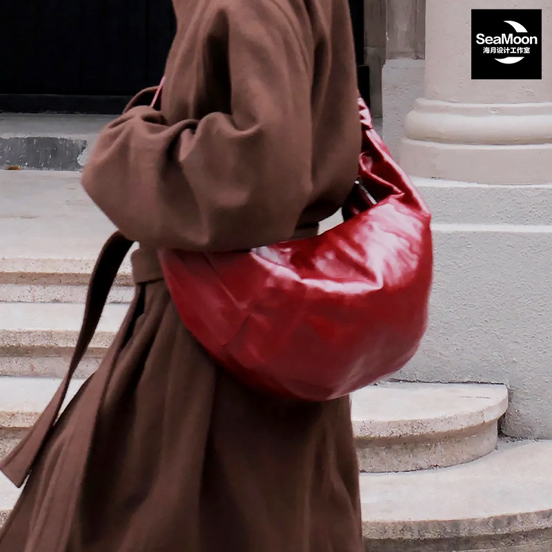 新款真皮亚麻涂层复古通勤大容量牛角包托特包单肩斜挎潮男女包包