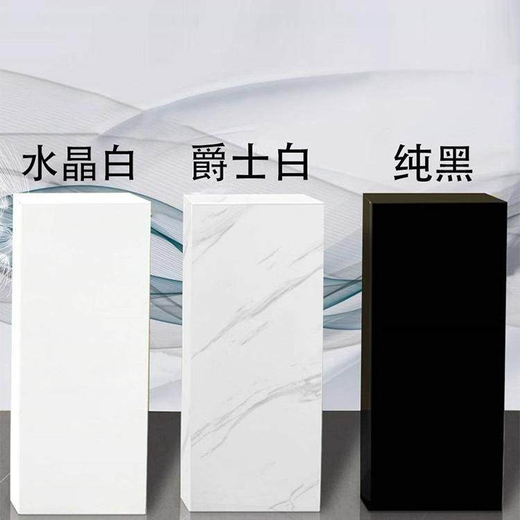 现代北欧高档轻奢风客厅电视柜旁落地摆件