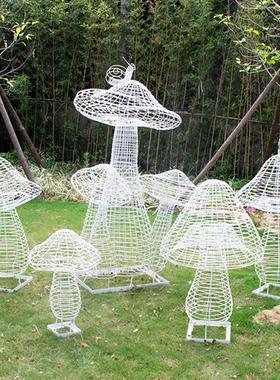 户外不锈钢镂空蘑菇雕塑公园林售楼草坪铁艺发光植物景观装饰摆件