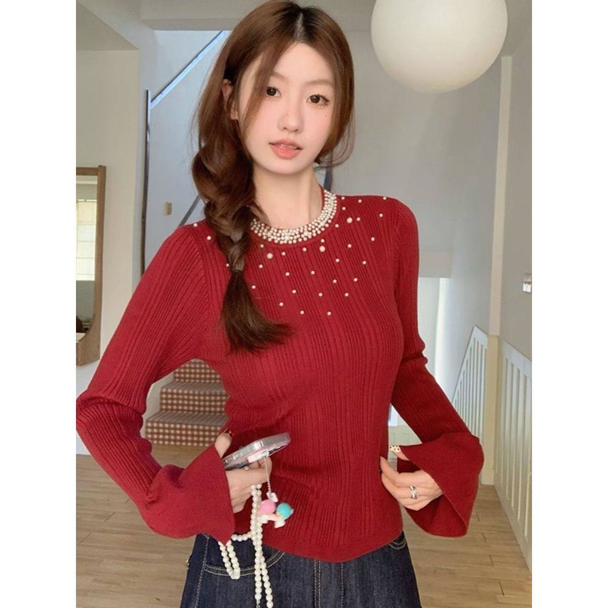 安可拉红色圆领钉珠长袖针织衫女秋冬内搭修身别致毛衣打底上衣