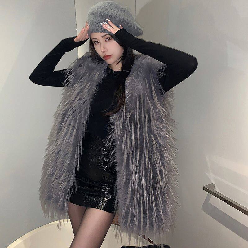 2025秋冬新款貉子毛皮马甲女中长款真毛显瘦背心外套毛毛年轻款