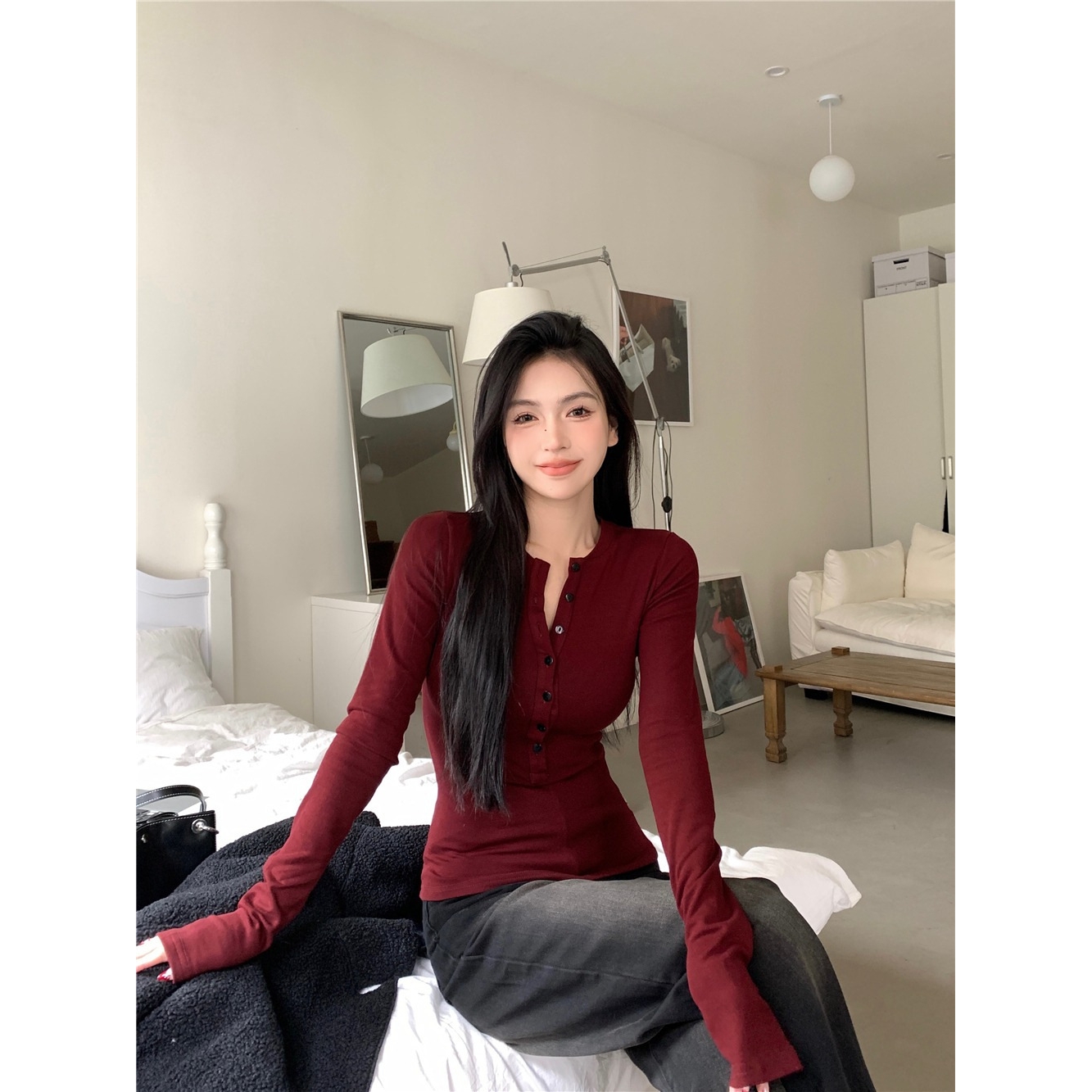 辣妹酒红色v领长袖内搭打底衫女春秋新款修身紧身正肩t恤短款上衣